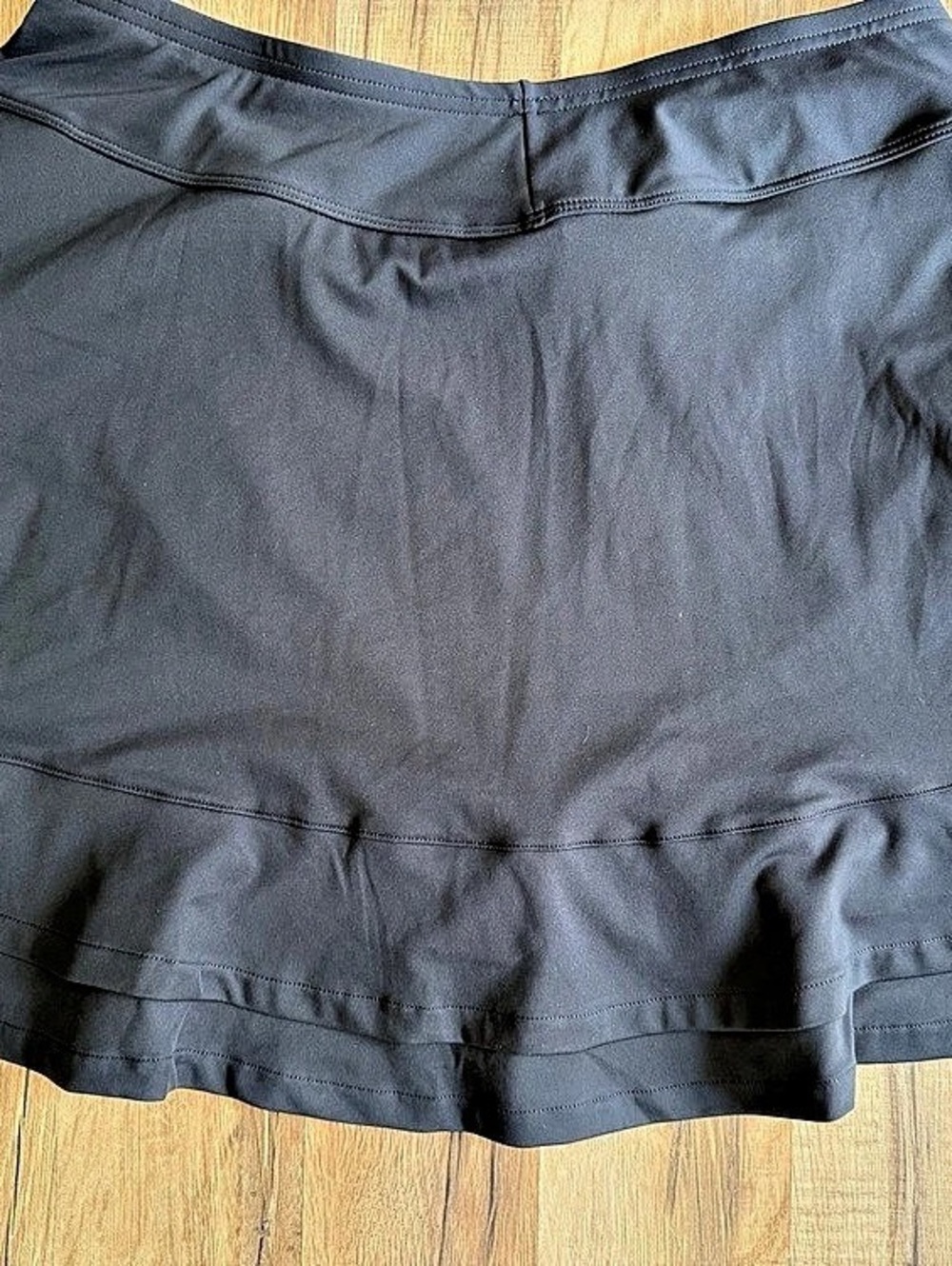 Hellsisal Women's Athletic Skort Black Large NWT